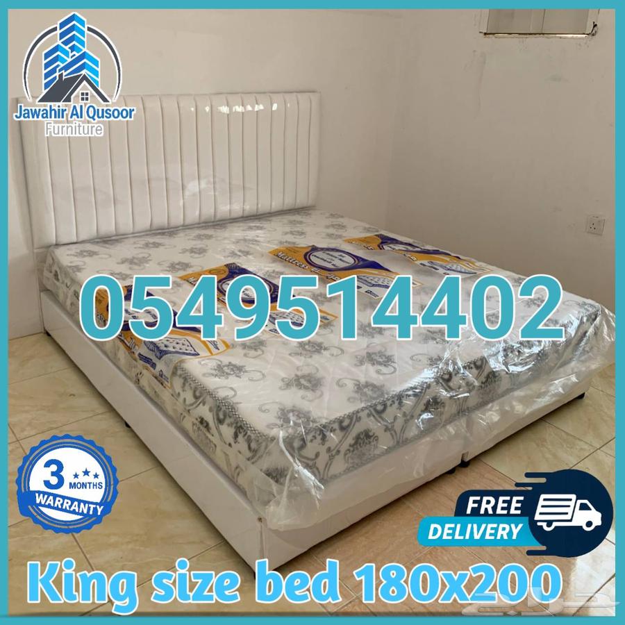 Double bed 200 x 180 with a medical mattress and a spring 2064512748625665110