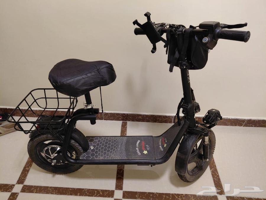 Scooter up sla I bought it for 1500, used it for only two months and I'm selling it64513825291394113