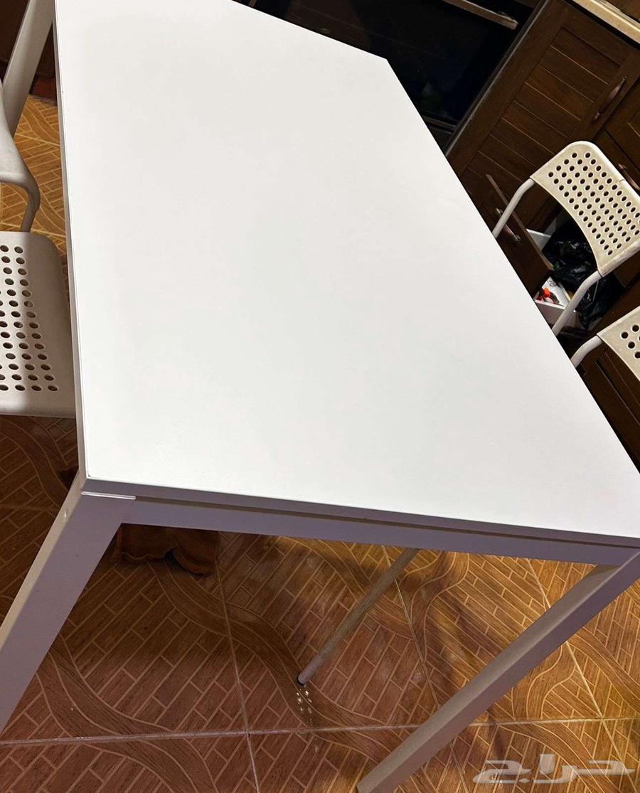 Ikea table64516239997058111