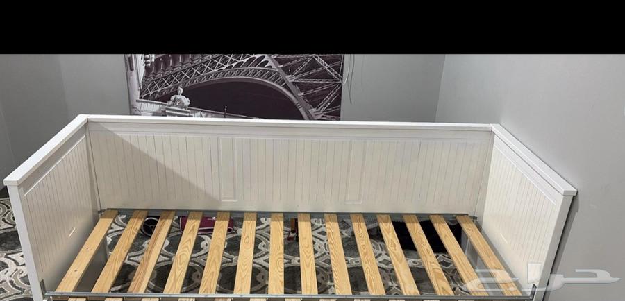 هيكل سرير ايكيا64514692801409110