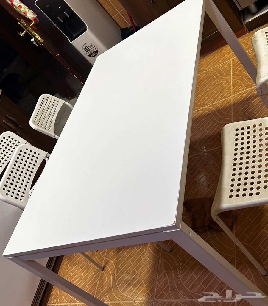 Ikea table64516239997058110