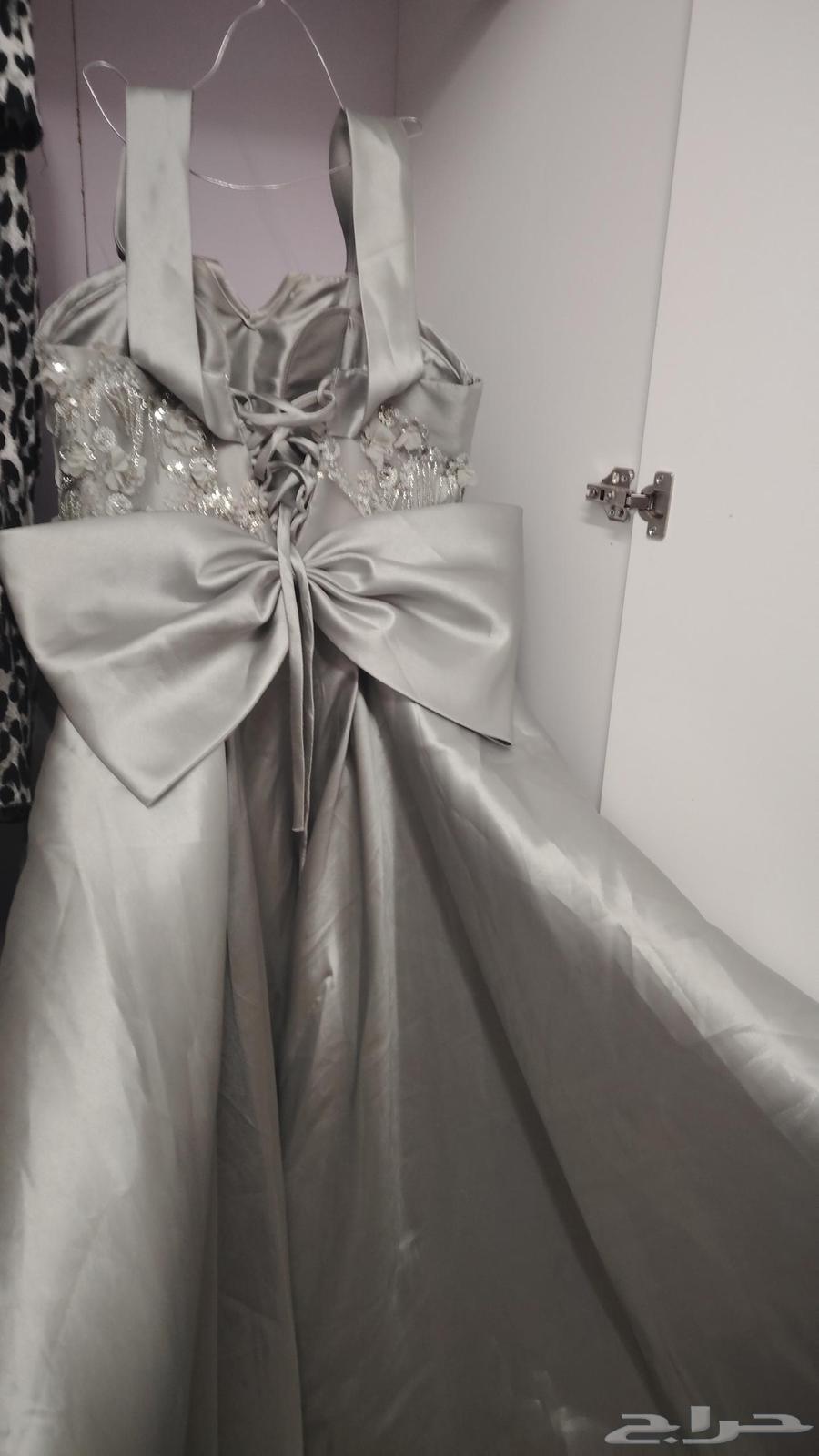 Elegant evening dress worn for only 5 hours64512594958467111