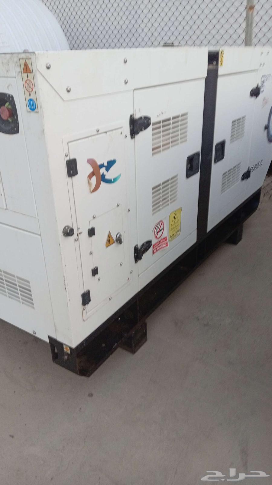 للبيع أو الإيجار   مولد كهرباء كومنز (Cummins)  للبيع أو ال64516396157569111