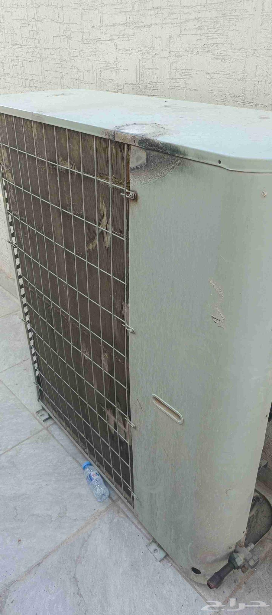 طاولات حديد قوي شبه جديد حق محل خضار عدد 9حبه ارتفاع 50سم64441090030337112