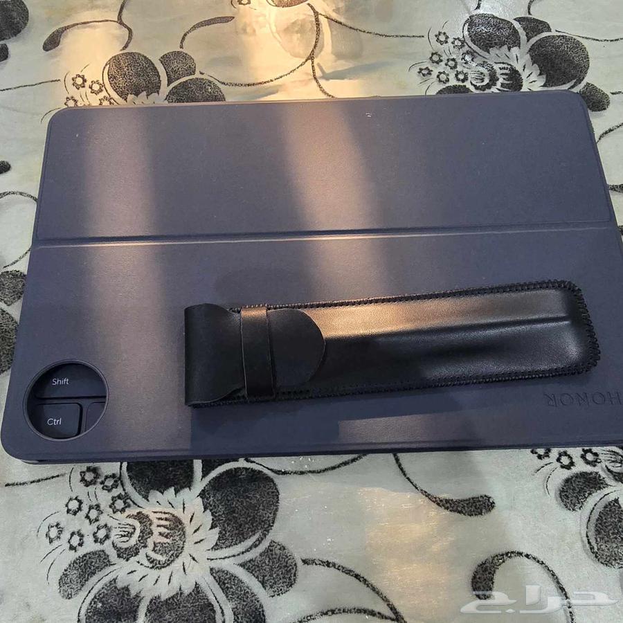 Ahuner Bad 10 for 13 days use only with all accessories, keyboard pen charger64515346731139113