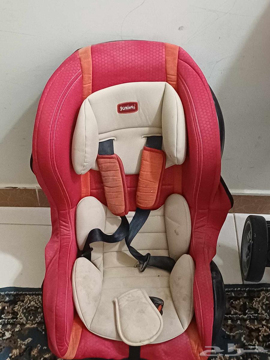 عربيه اطفال وكرسي سياره ماركه جونيور حالتهم ممتازه يشيل ل 2564518294361857112