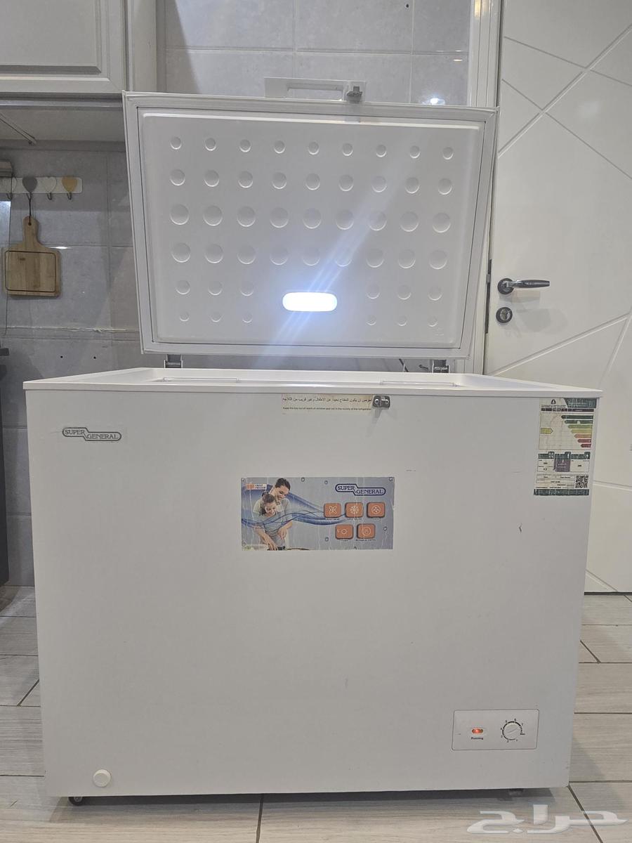 Semi-new freezer, lightly used, excellent cooling, contact via WhatsApp64512106723329112