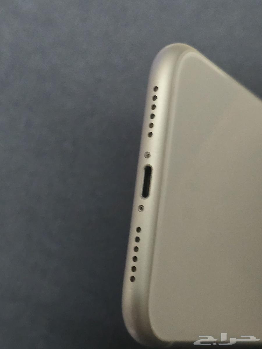 iPhone 11 who wants to exchange it for a clean 1364512566732673114