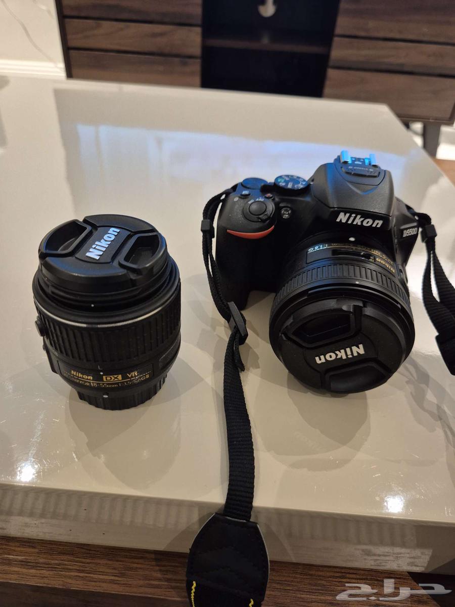 للبيع كاميرا Nikon D550064510930242689111
