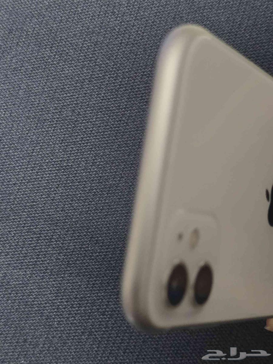 iPhone 11 who wants to exchange it for a clean 1364512566732673112