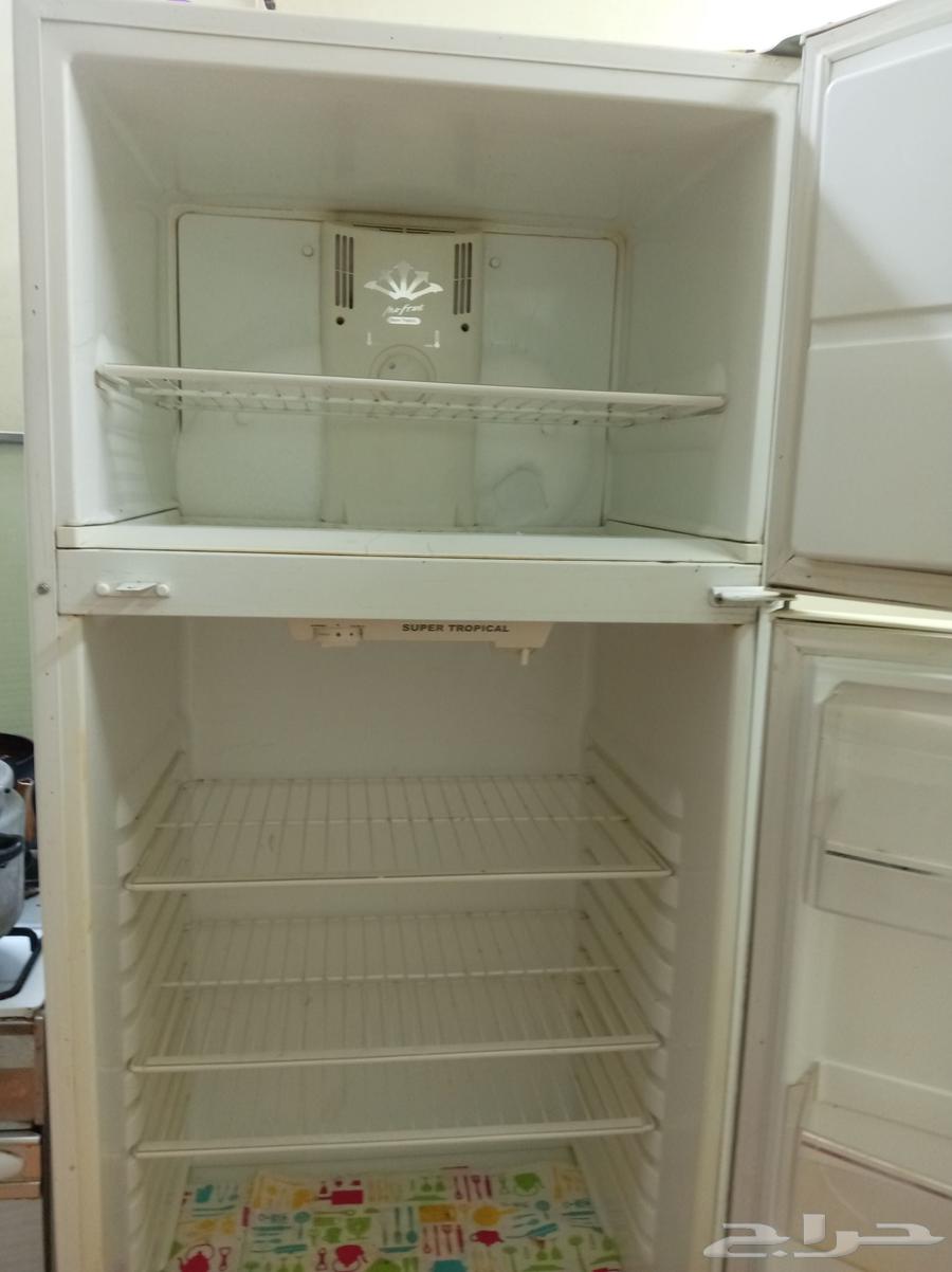 ثلاجه للبيع المستعجل64511325502851111
