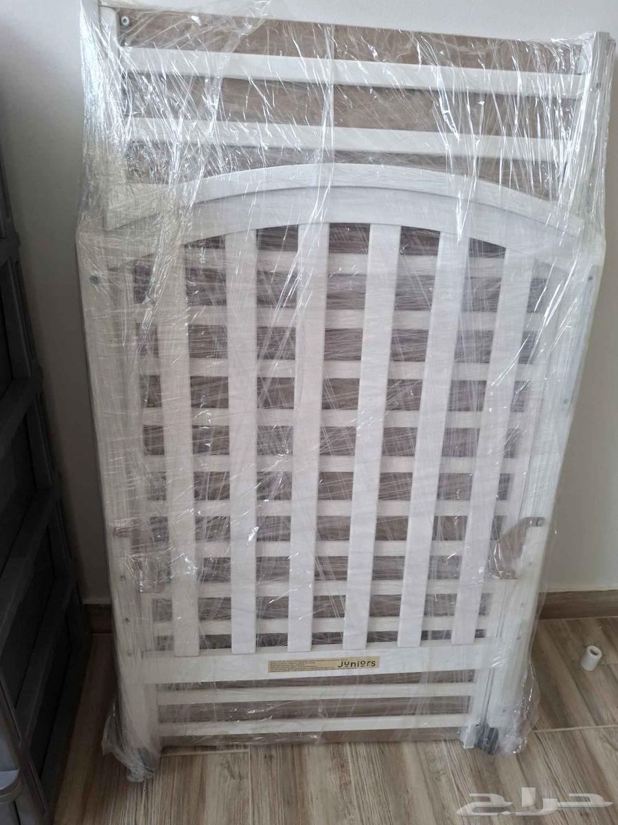 سرير اطفال جونيور للبيع64514251684865111