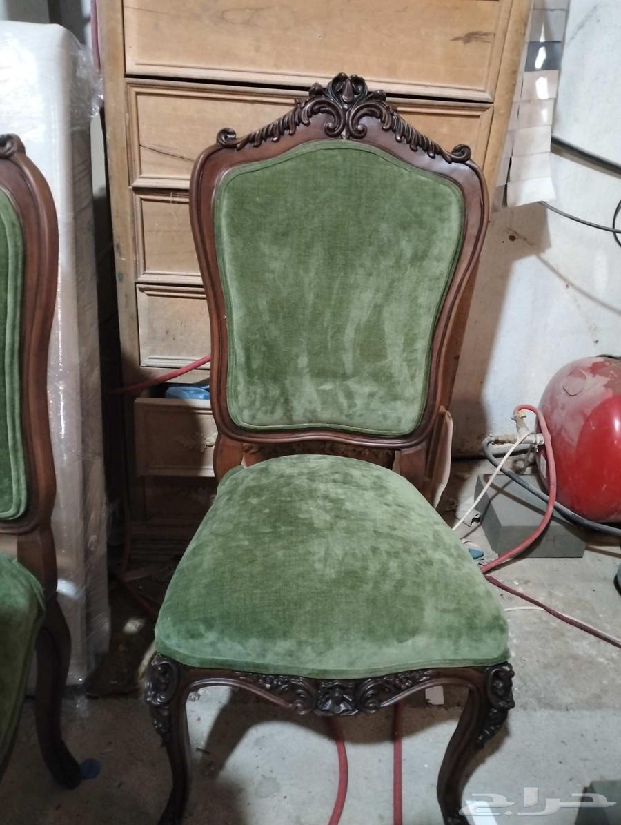 Upholstery of sofas and seating areas, fabric replacement, bed detailing, and fabric change64381301237121113