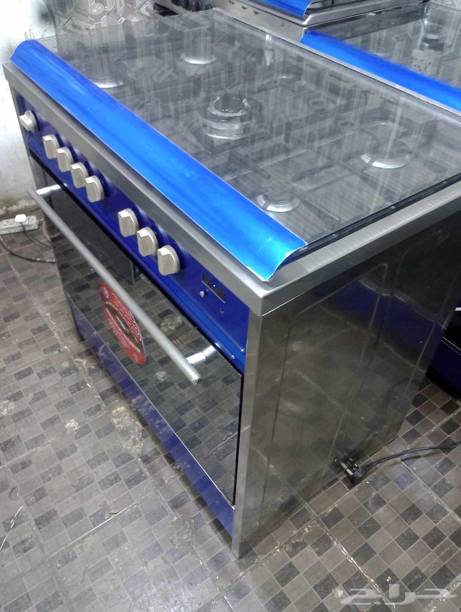 للبيع فرن ايطالي جليم غاز اصلي مقاس60 90 موجود في المحل جده64518718928899114