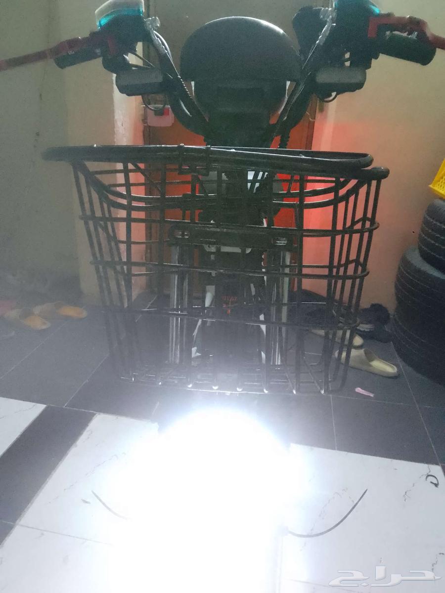 20-inch Russian scooter with two keys, battery, two cards, two remotes and two keys64517803880321112