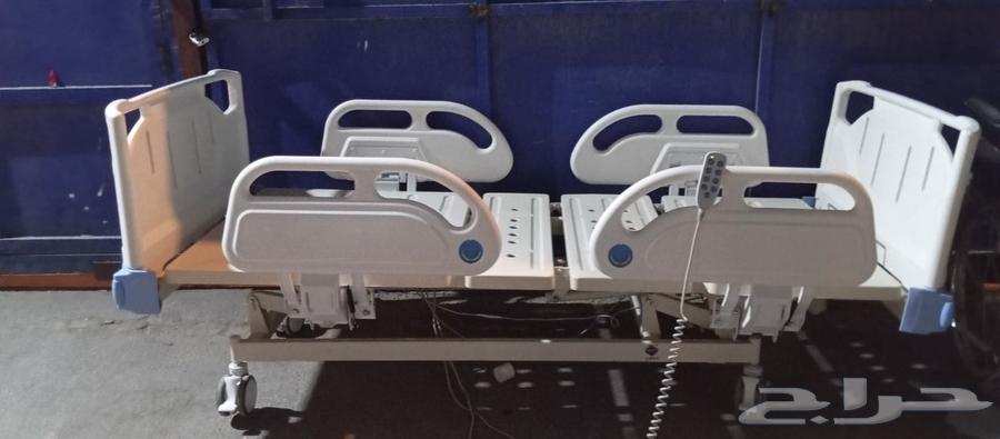 سرير طبي كهربائي64514017327873112
