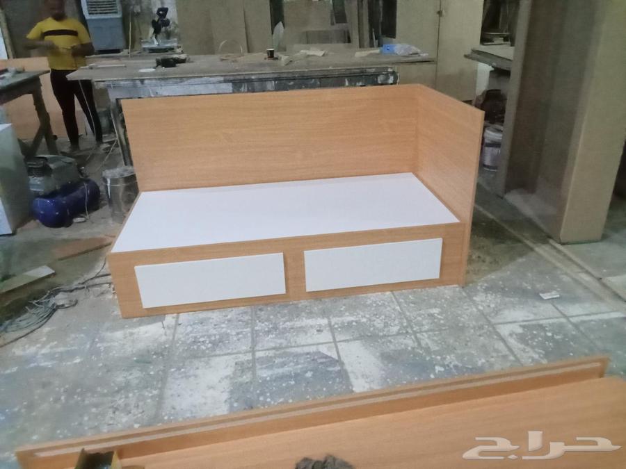 Two single bedrooms with a bed consisting of two drawers, size 9 190 and one hanging unit64512901448833112