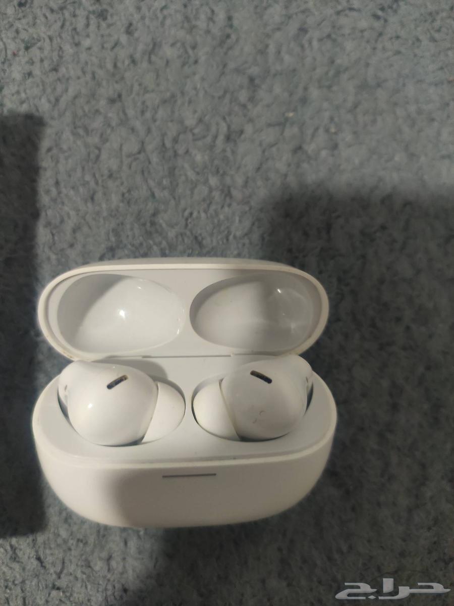 Hello, I'm selling a headset on Sum, opens at 80 and above64514210260482111