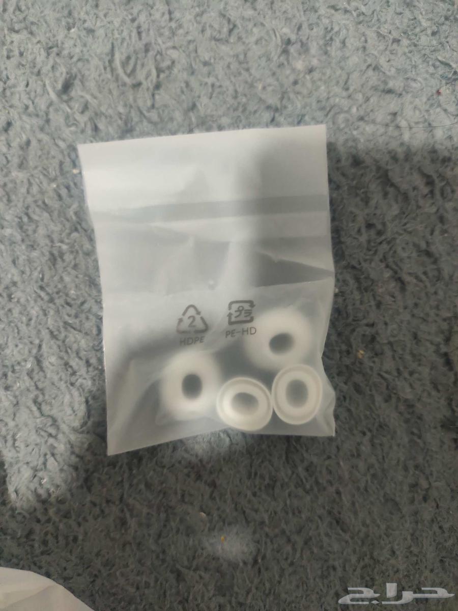 Hello, I'm selling a headset on Sum, opens at 80 and above64514210260482112