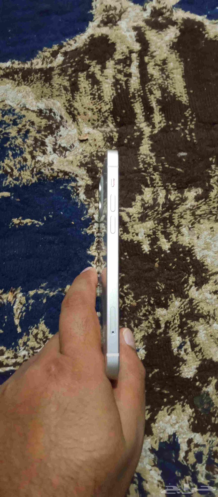 ايفون 12 نظيف64513135417602113