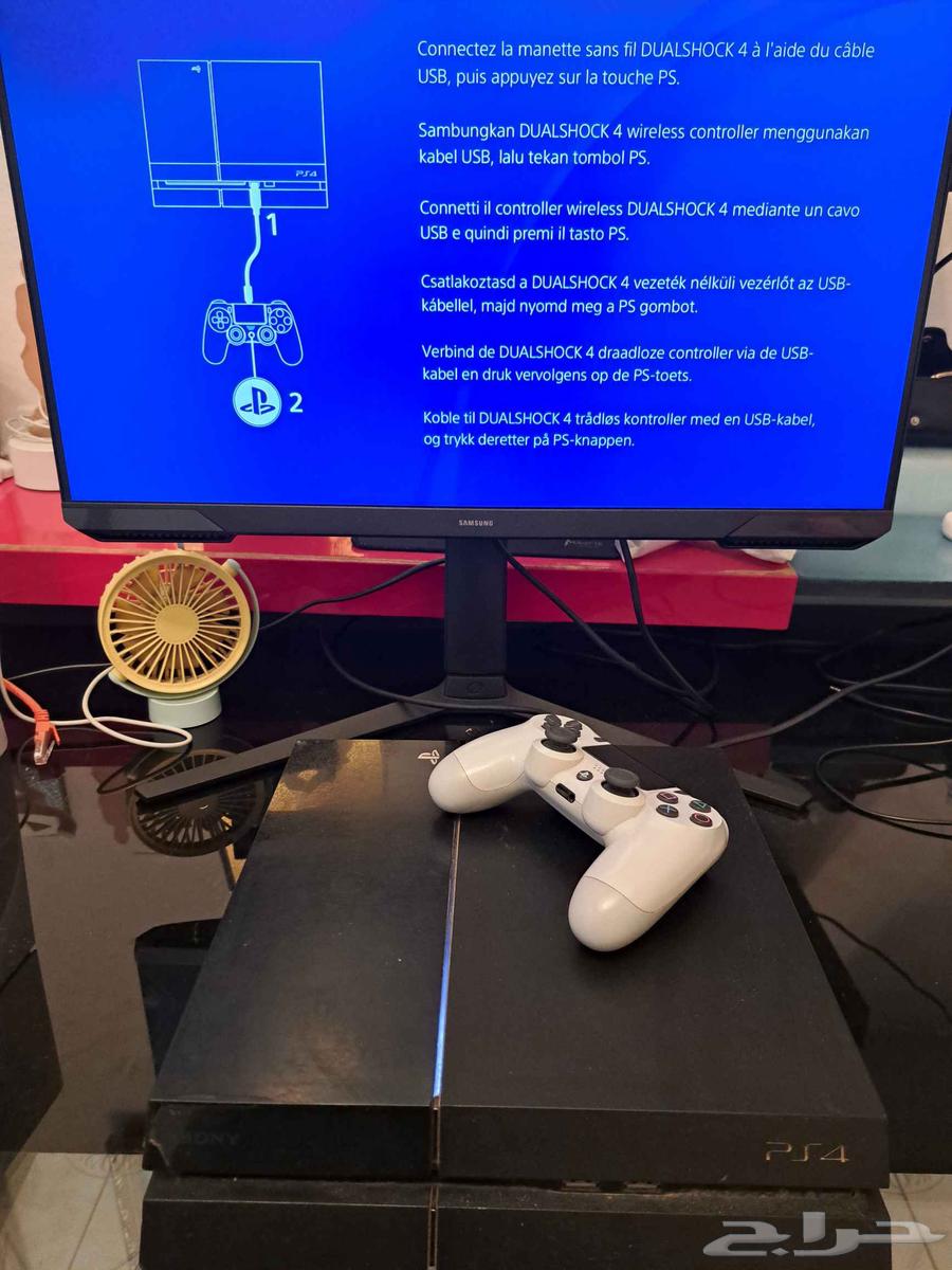 بلايستيشن 4 (سوني 4) عادي مستعمل نظيف   الحالة  نظيف جد64516819463298110