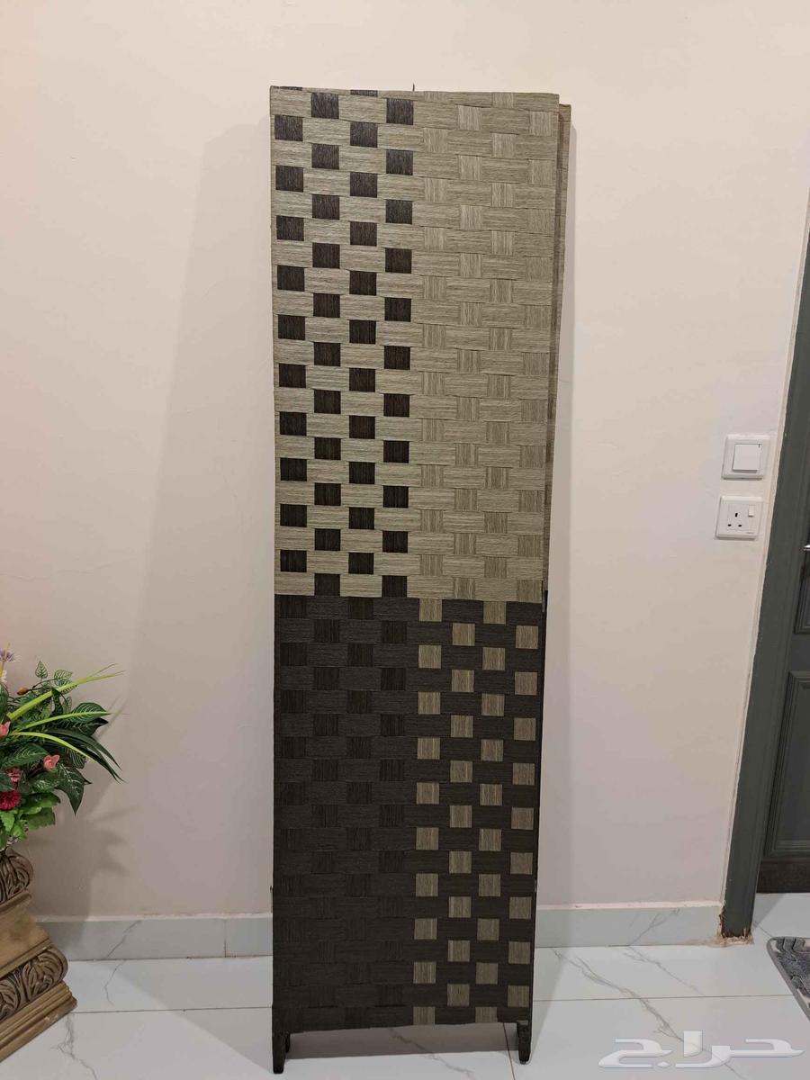 كراسي عدد 5 .. طاولة خشب للبيع64446350532610112