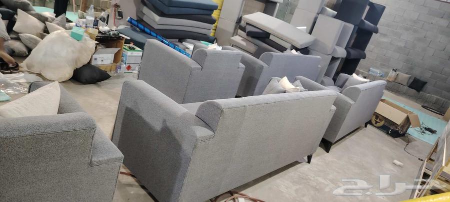 السعر 1100 طقم كنب جديد جاهز 5 قطع ل 11 شخص من يحتاجه يمكنه64517133270018112