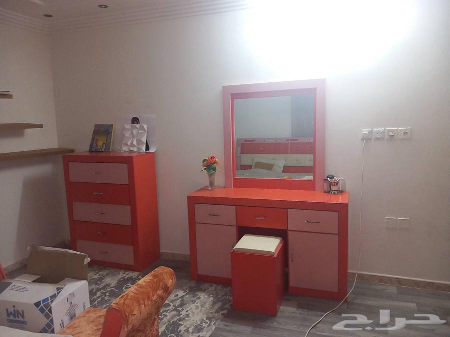 غرفة نوم للبيع مستخدم نظيف جدا الغرض من البيع نقل السكن64516850914562112