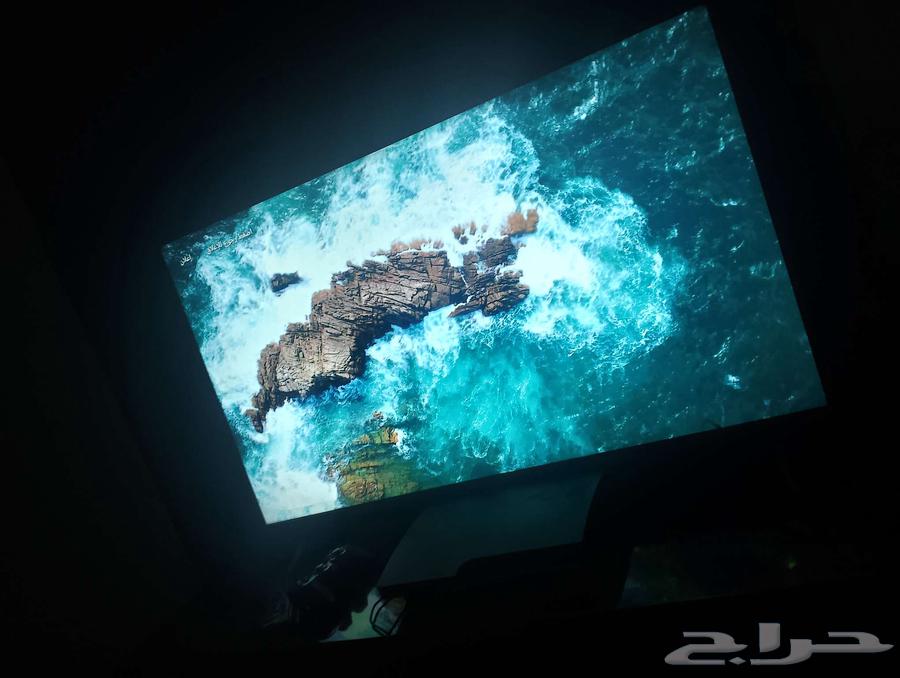 Geepas 43-inch smart screen, almost new... selling due to travel64511269448323112