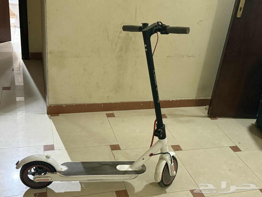Electric scooter used for a month64517547451009111
