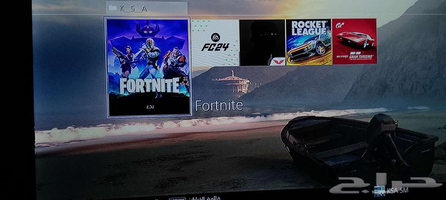 سوني 4 نظيف جدا مع ملحقاته وحساباته64515179073667113