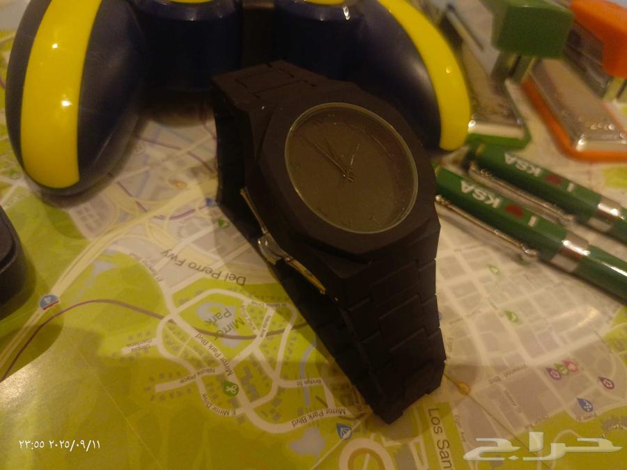 Semi-new devices and accessories64513907893889113