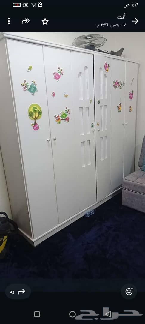 السلام عليكم يوجد عفش للبيع غرفة نوم نفرين غرفة اطفال فرن64517945869186112