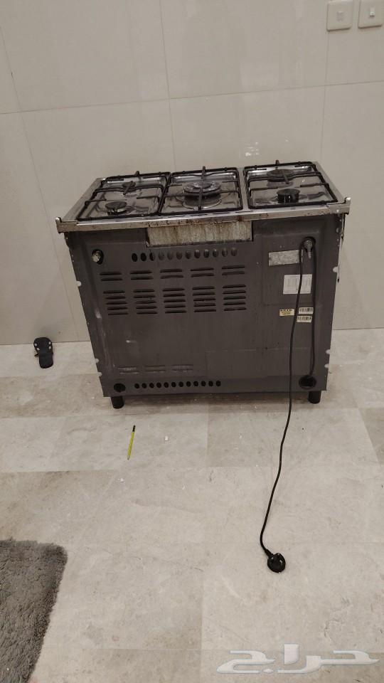 فرن للبيع الباب مكسور فقط للبيع 15064518860114434111