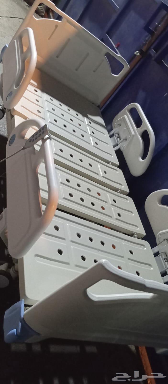سرير طبي كهربائي64514017327873113