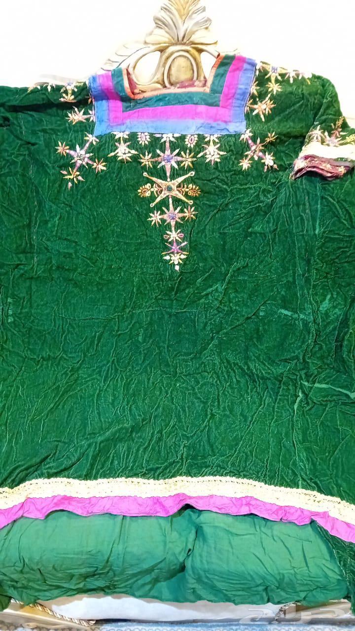 ثياب تراثية قديمة جدا64514499908737110