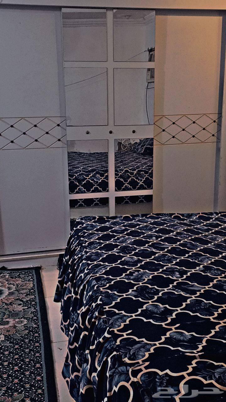 غرقة النوم كاملة فاخرة للبيع بس 70064514568799490111