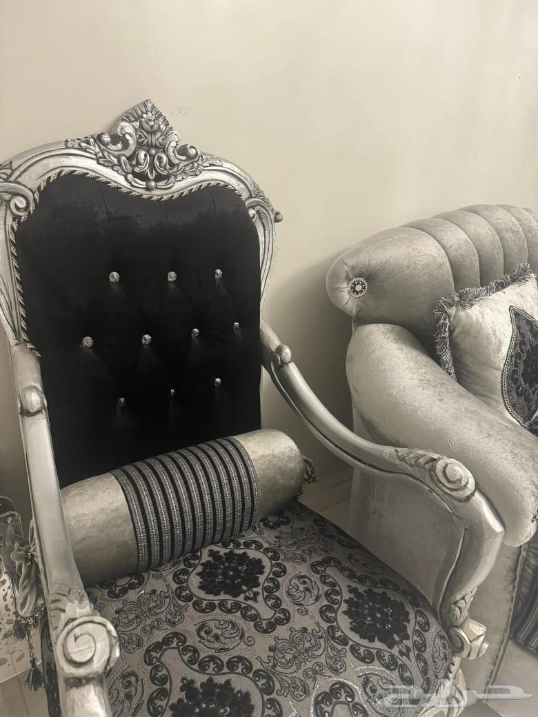 كنب للبيع نظيف جدا شبه جديد للتواصل64512441326467111