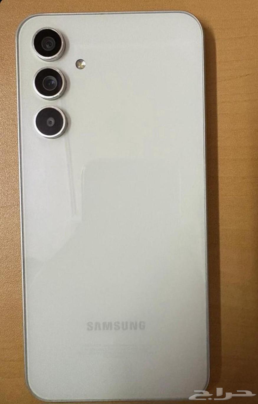 للبيع سامسونج A54 5G شبه جديد 128 قيقا64511185182339110