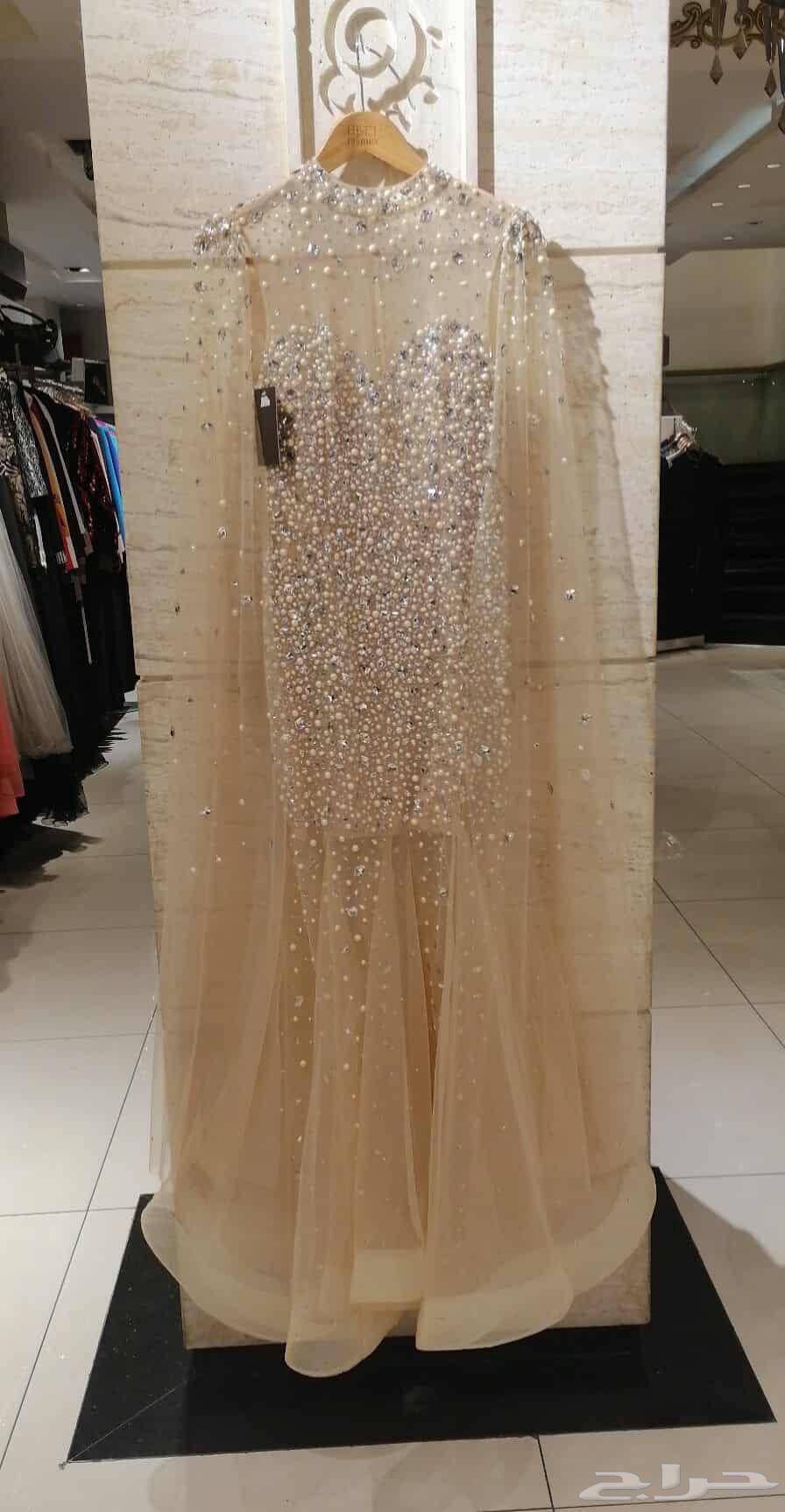 فستانين ملكيين فخمين نظيفين للبيع64515751505026110