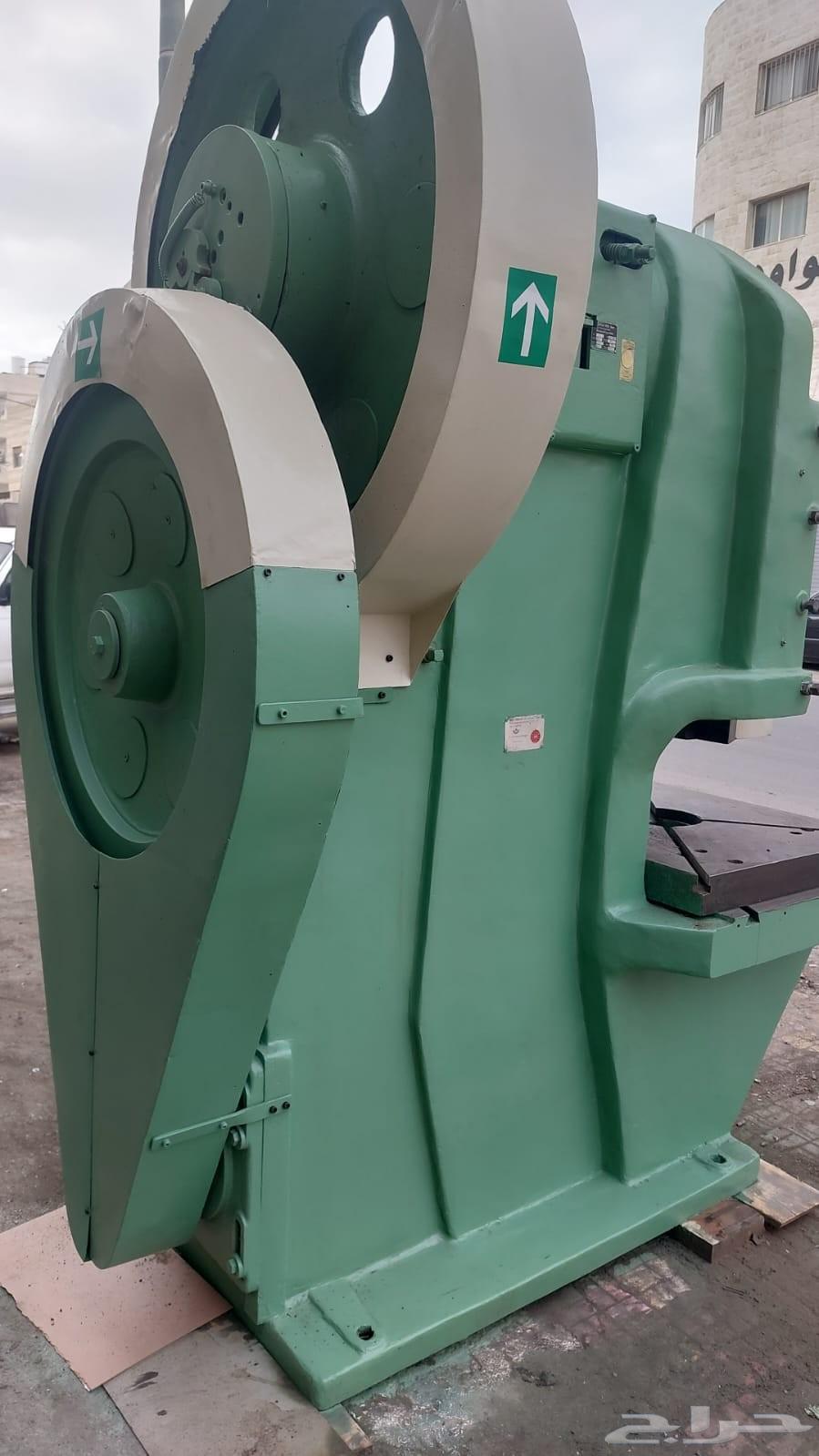 مكبس سنتريك مكابس سنتريك مستورد 130 طن64510831583618112