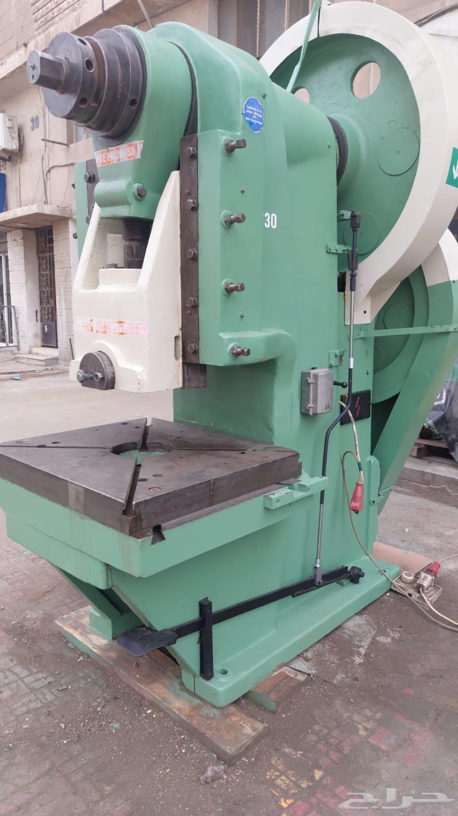 مكبس سنتريك مكابس سنتريك مستورد 130 طن64510831583618113