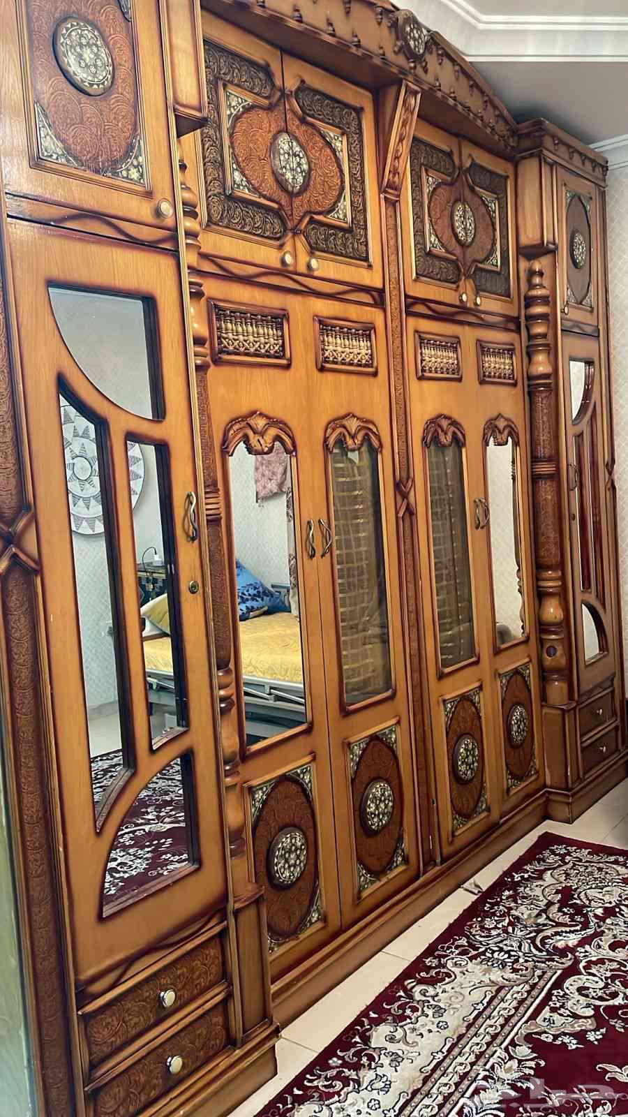 دولاب مصري قيمة مشتراه 3000 ريال المطلوب 1500ريال64518408950659110