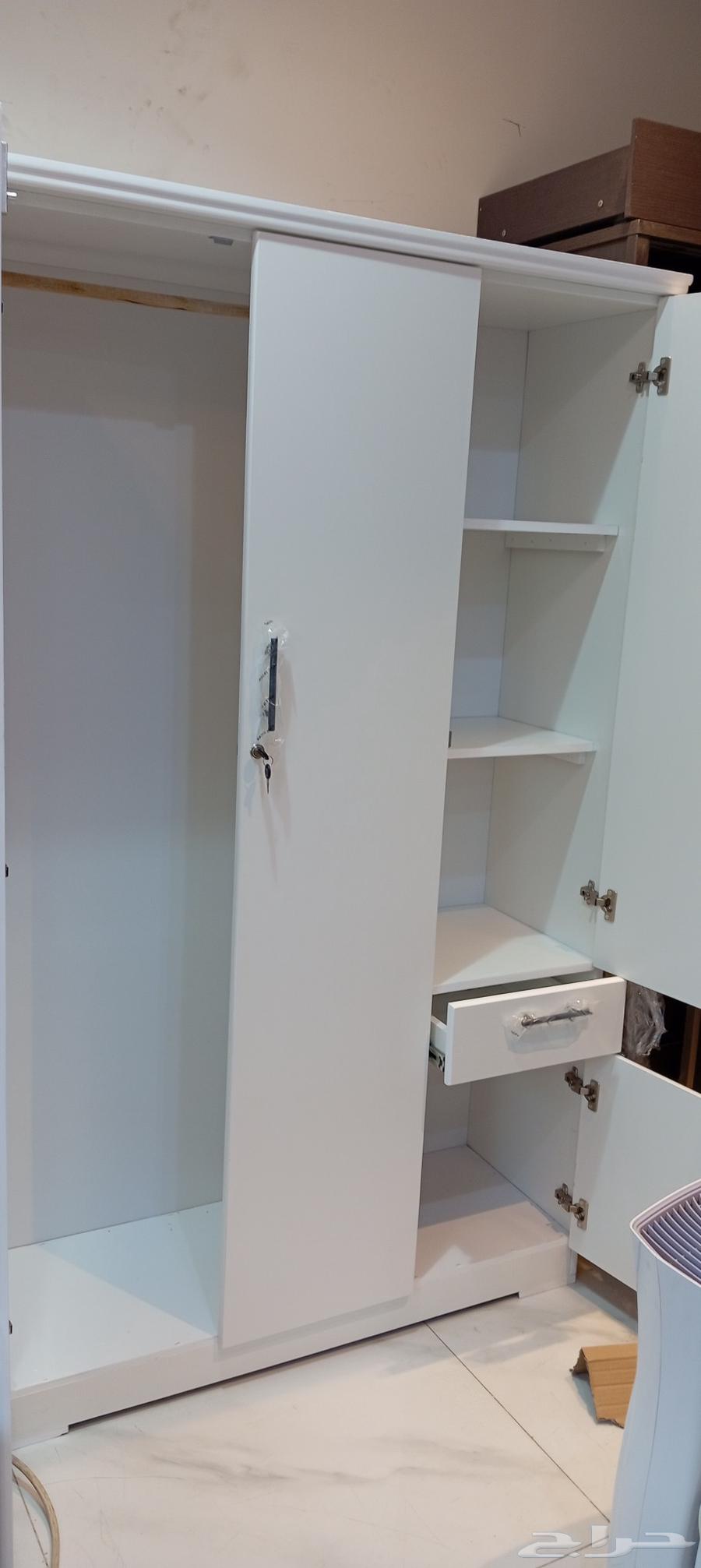 دوليب جديده ثلاثه باب64518353572995114