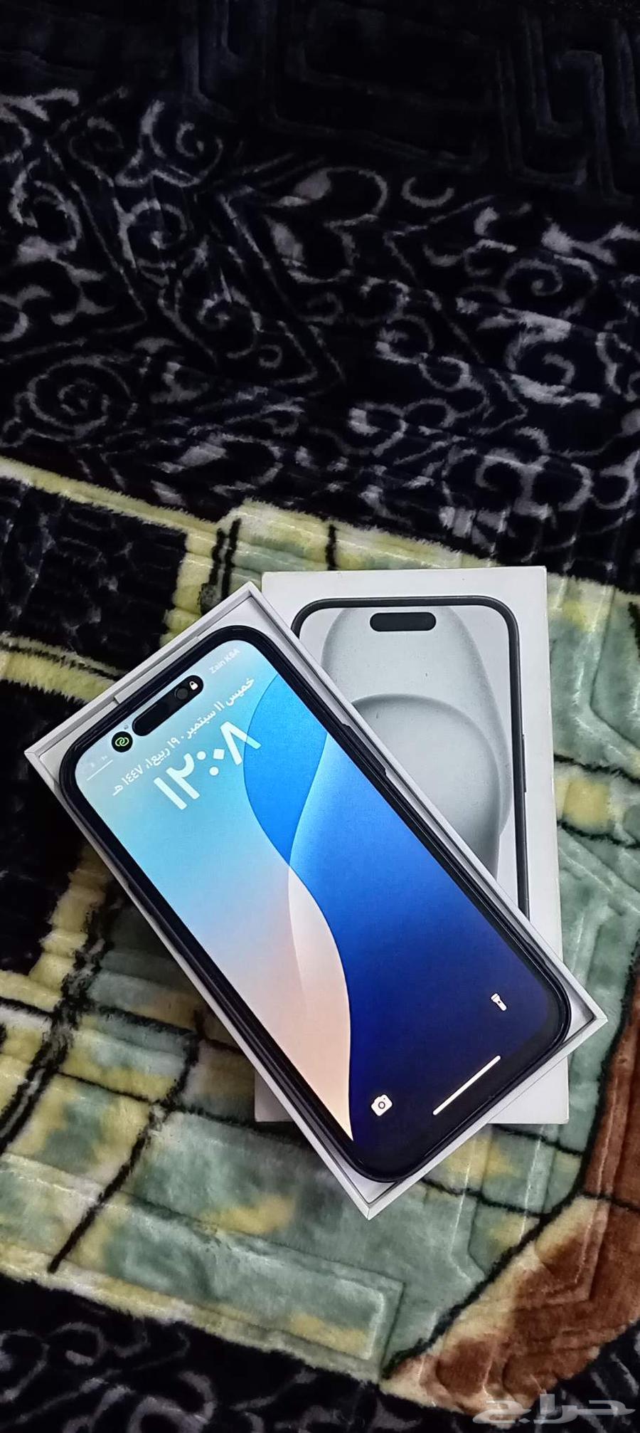 iPhone 15 Regular64512217974529111