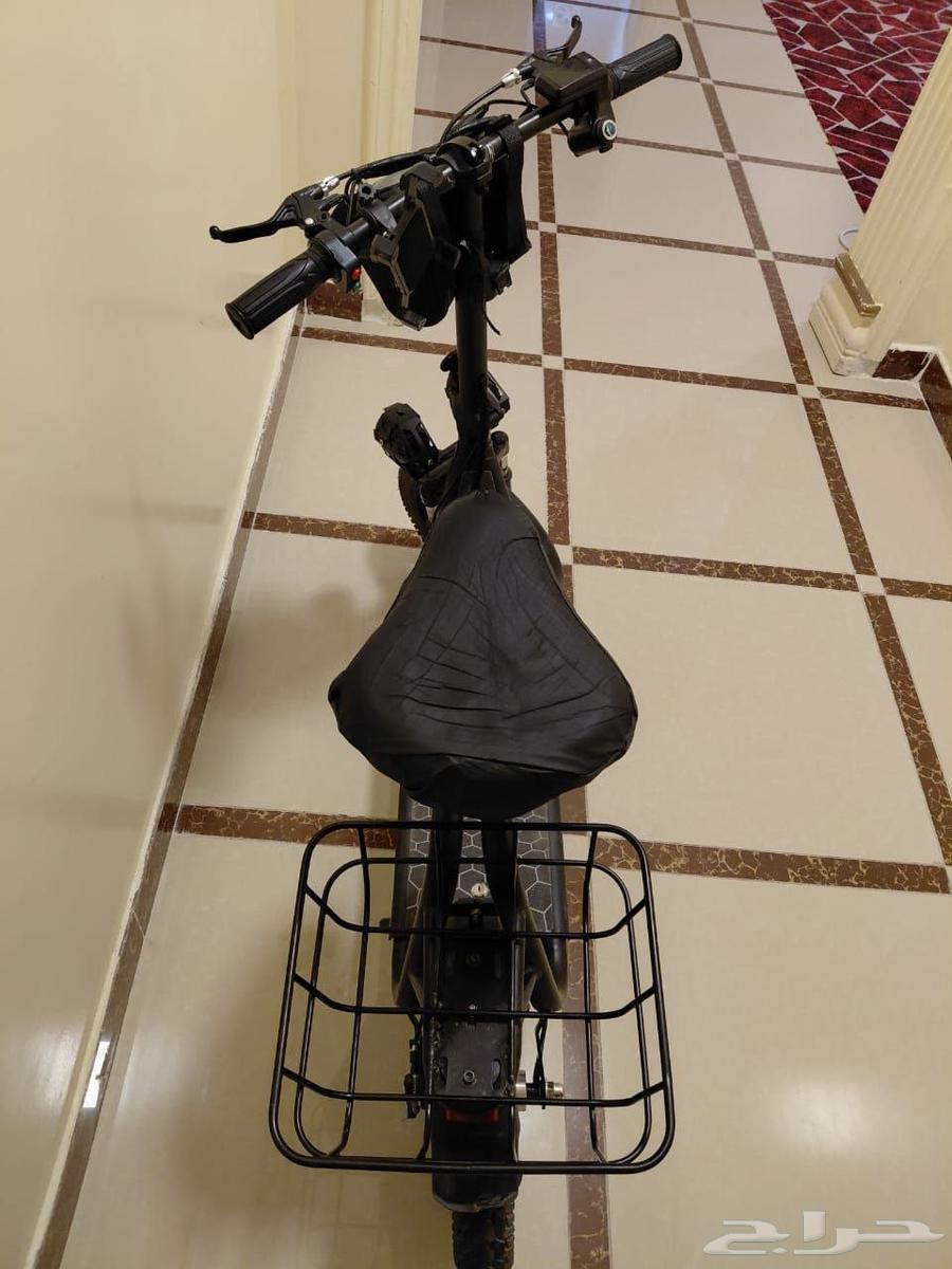 Scooter up sla I bought it for 1500, used it for only two months and I'm selling it64513825291394112