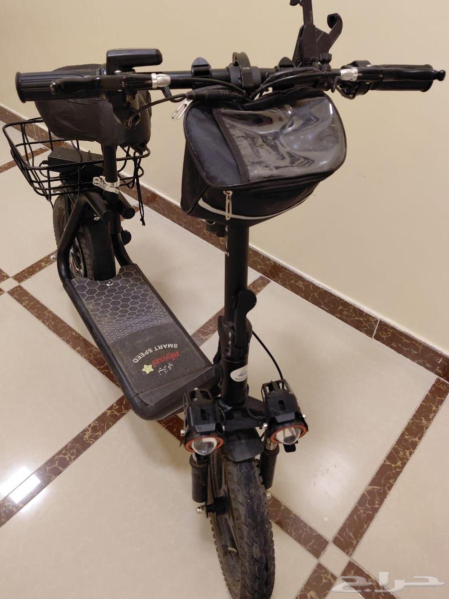 Scooter up sla I bought it for 1500, used it for only two months and I'm selling it64513825291394110