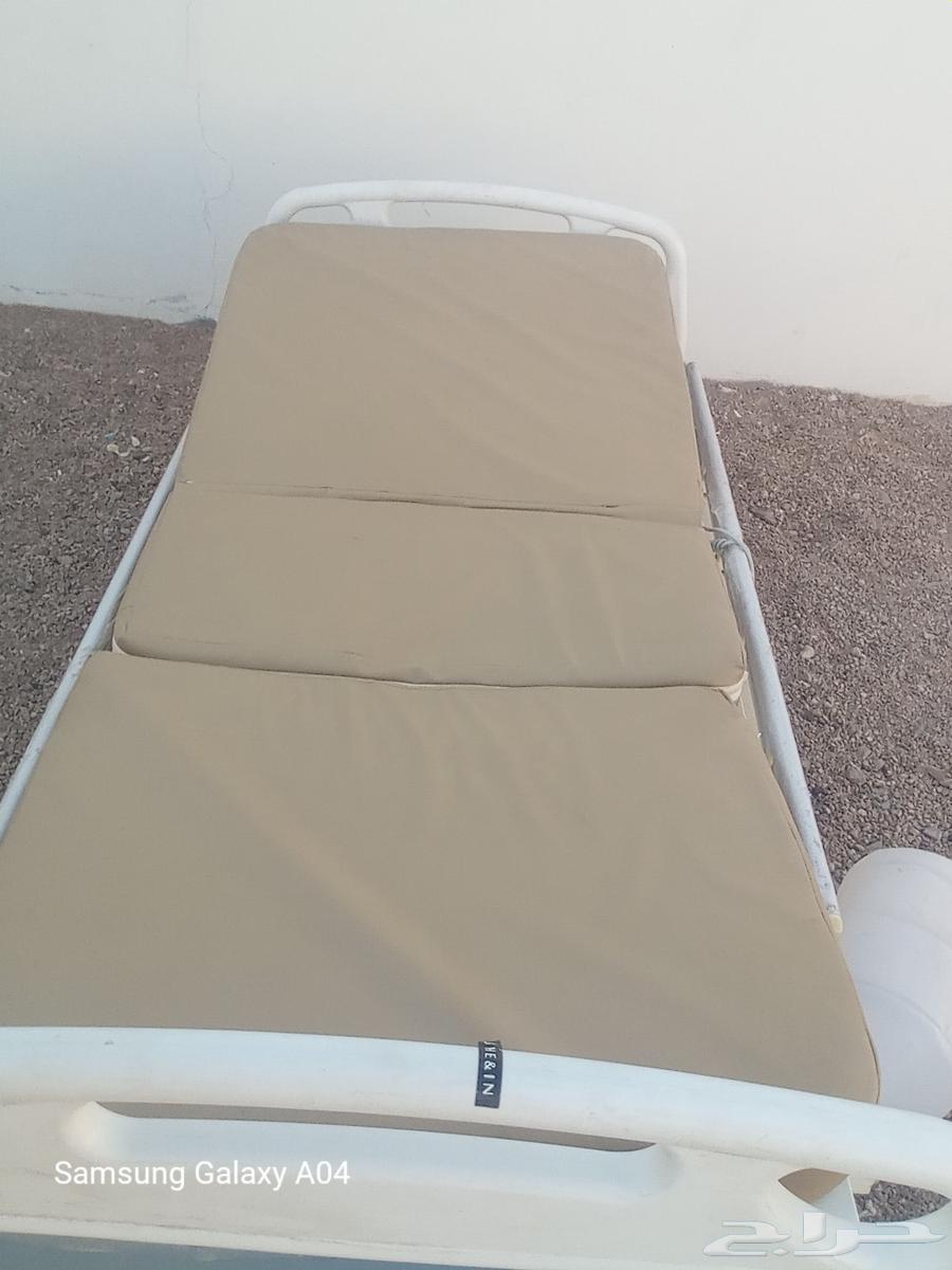 سرير طبي كهربائي بكامل أغراضه أستخدام فتره قصيره64512092691585110