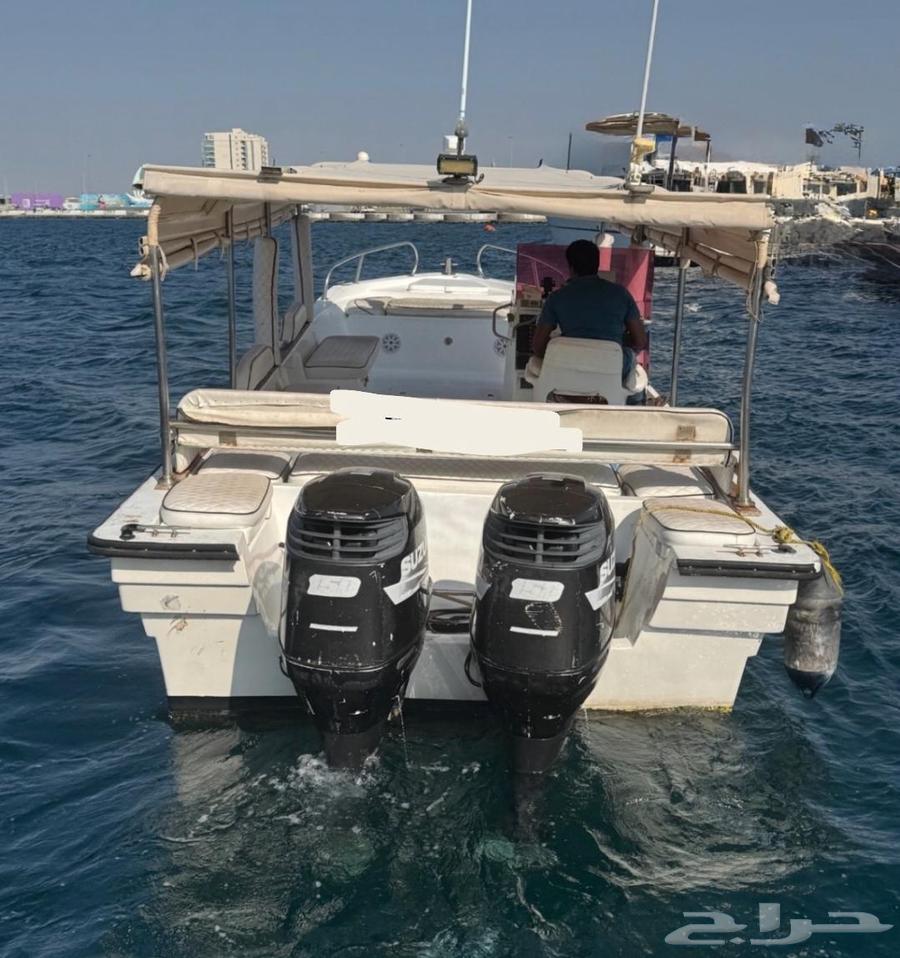 قارب للبيع مخصص للتأجير مع السائق والموقف في مرسى الاحلام64525261900674112