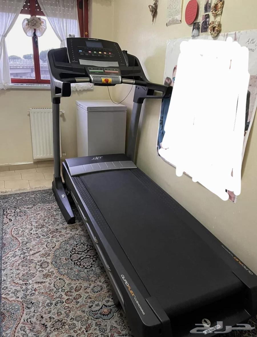 NordicTrack T15.0 Professional Treadmill. Excellent Condition.64524905150722110